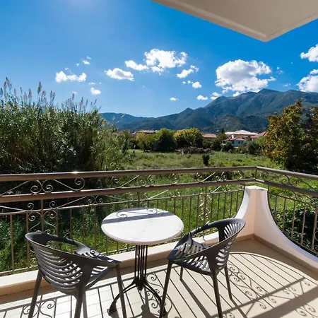 Sunny Garden נידרי