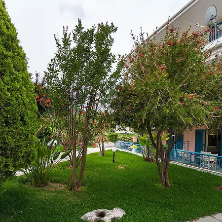 Sunny Garden מלון נידרי