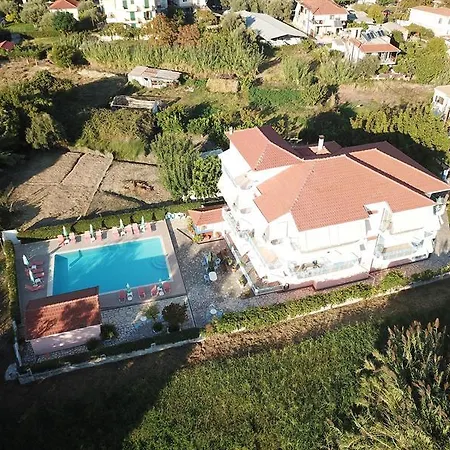 Sunny Garden מלון 3*