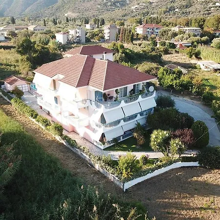Sunny Garden נידרי